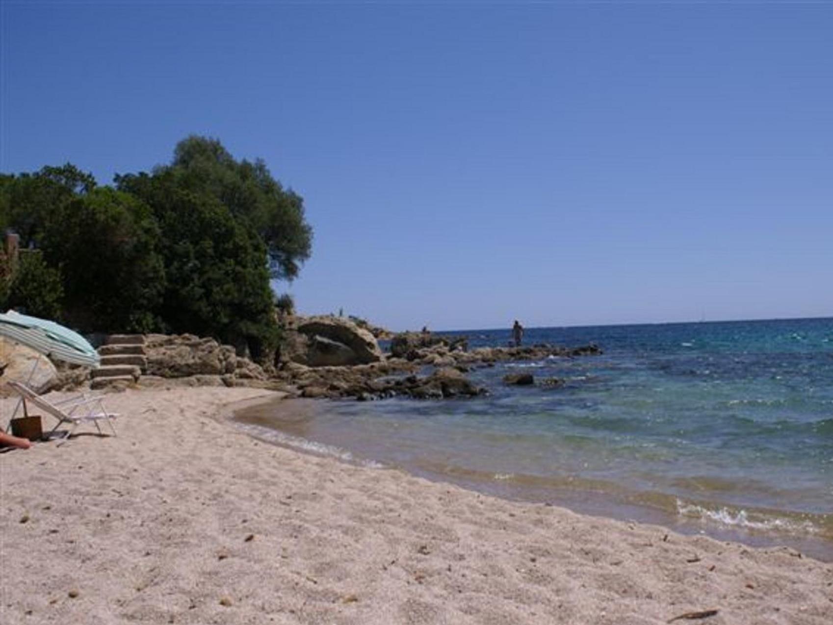 Faounzina Village *