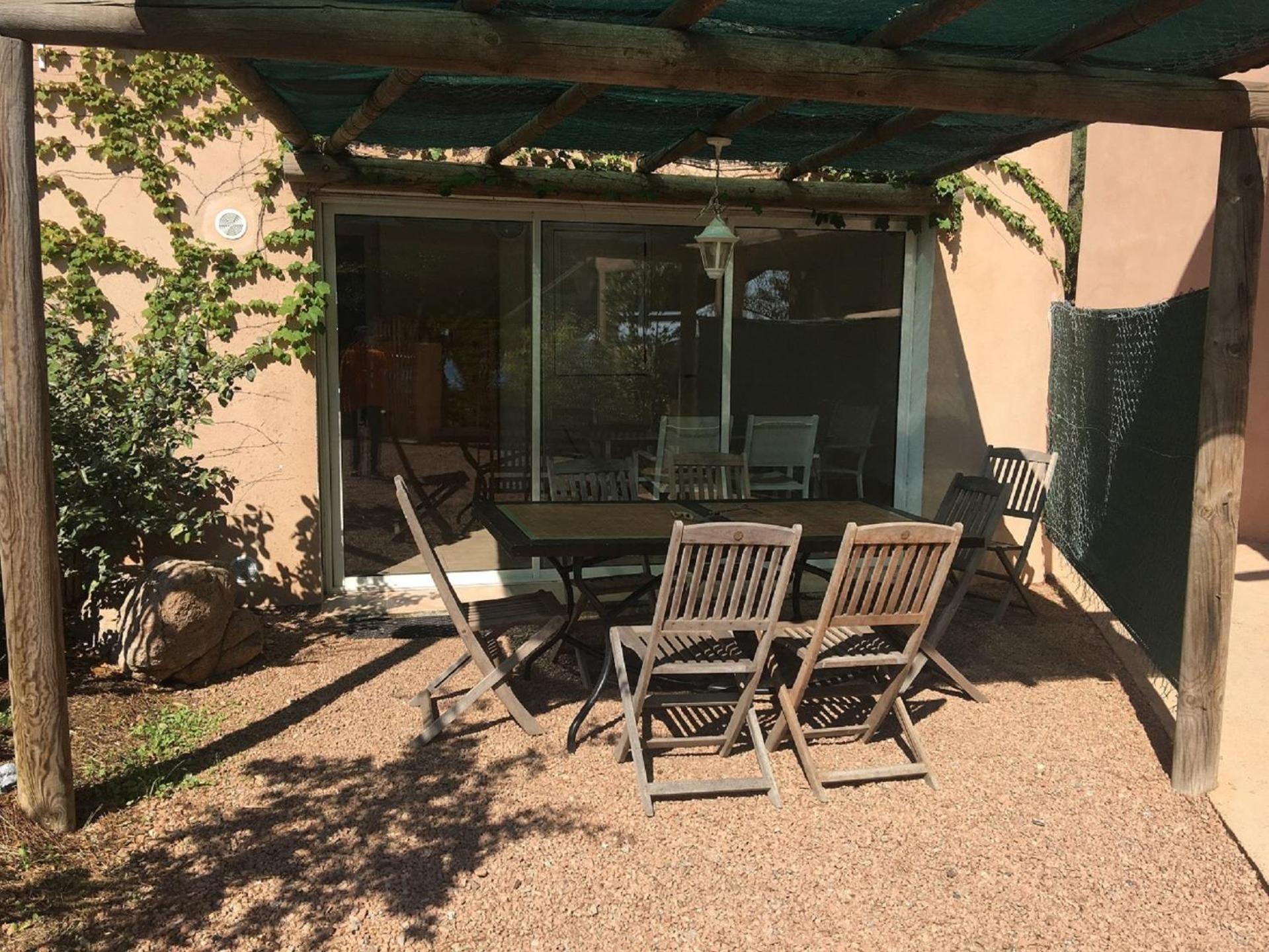 Faounzina Village Apartamento *